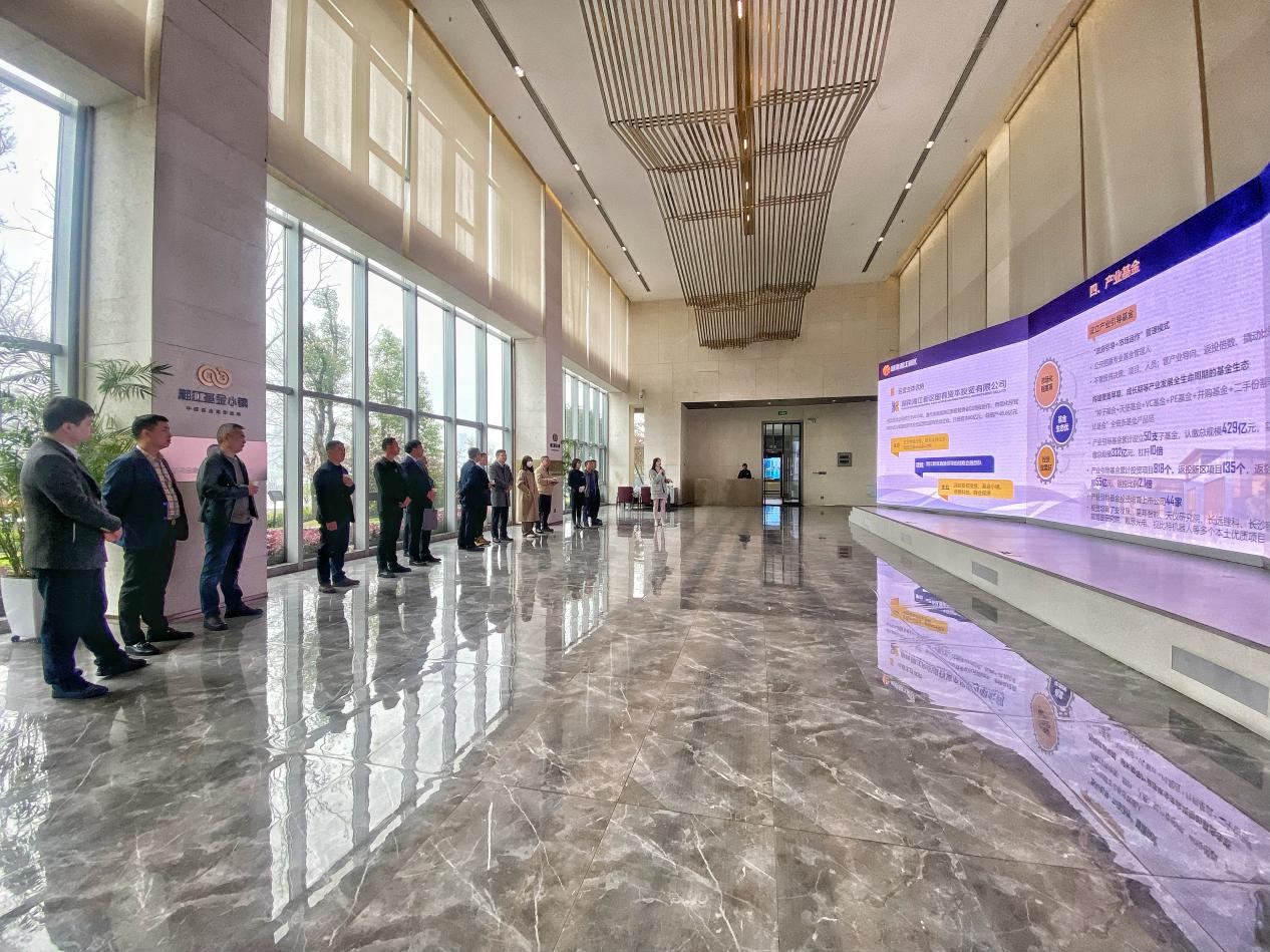 北塔区：举办企业家沙龙活动 助力民营企业健康发展(图1)