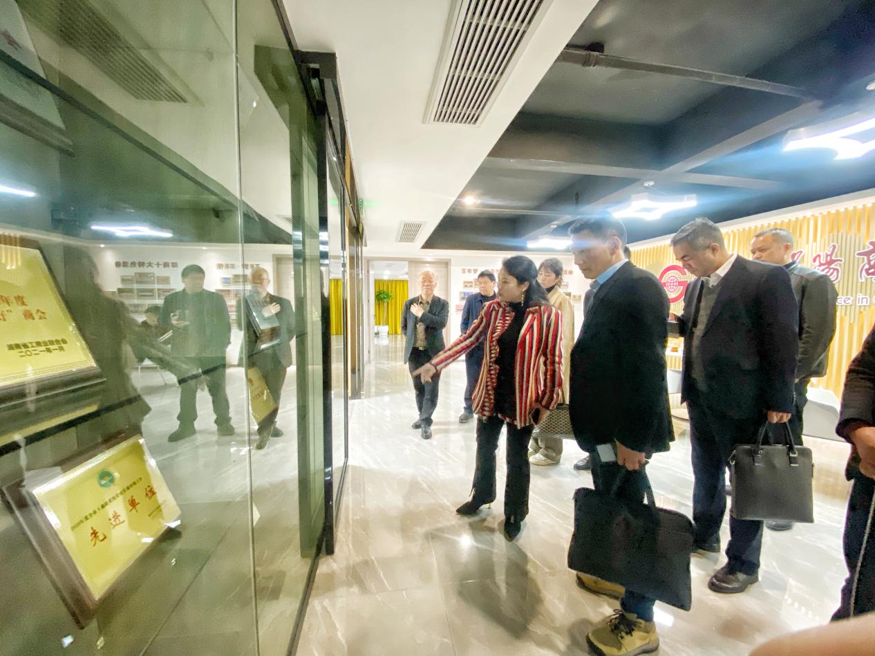 北塔区：举办企业家沙龙活动 助力民营企业健康发展(图5)