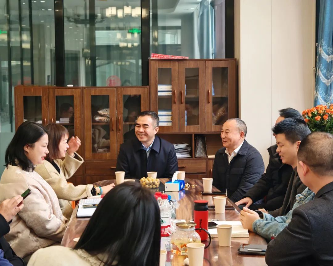 邵阳市北塔区企业家商会会员之家正式揭牌成立(图2)