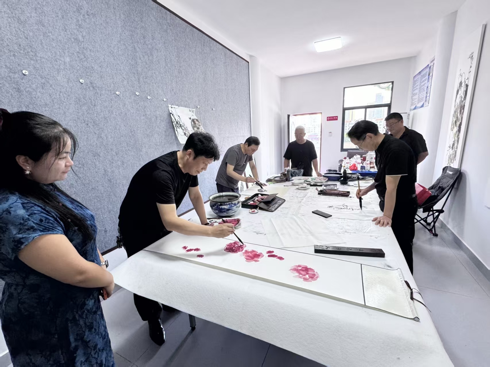 翰墨飘香,雅聚安澜——北塔区举办“庆中秋·迎国庆”文艺交流笔会活动(图1)